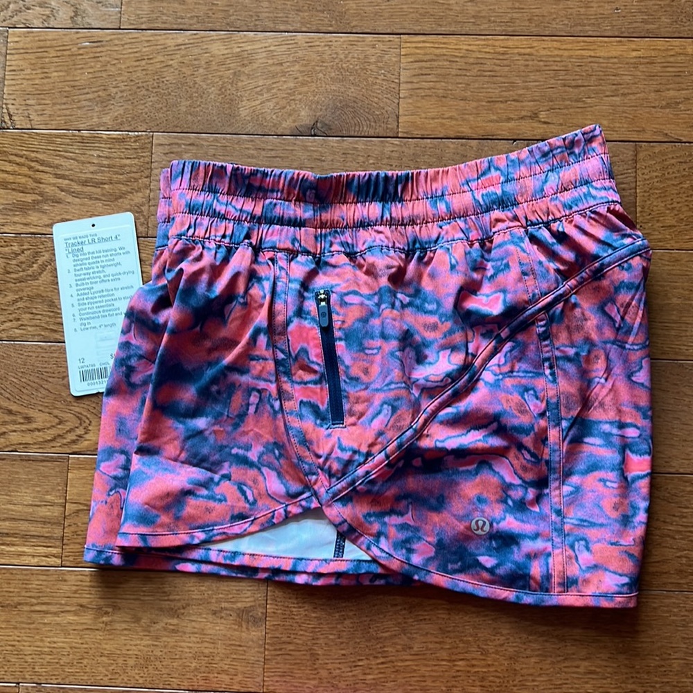 🌸LULULEMON TRACKER SHORT 4”-CHROMA CLASH MULTI-12🌸 - Picture 4 of 11